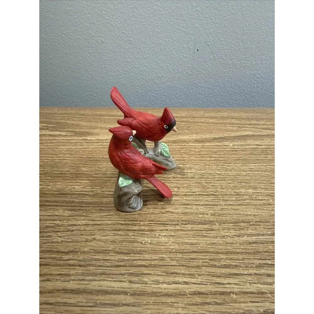 Vintage Lefton Hand‎ Painted Red Cardinal Bird Figurine